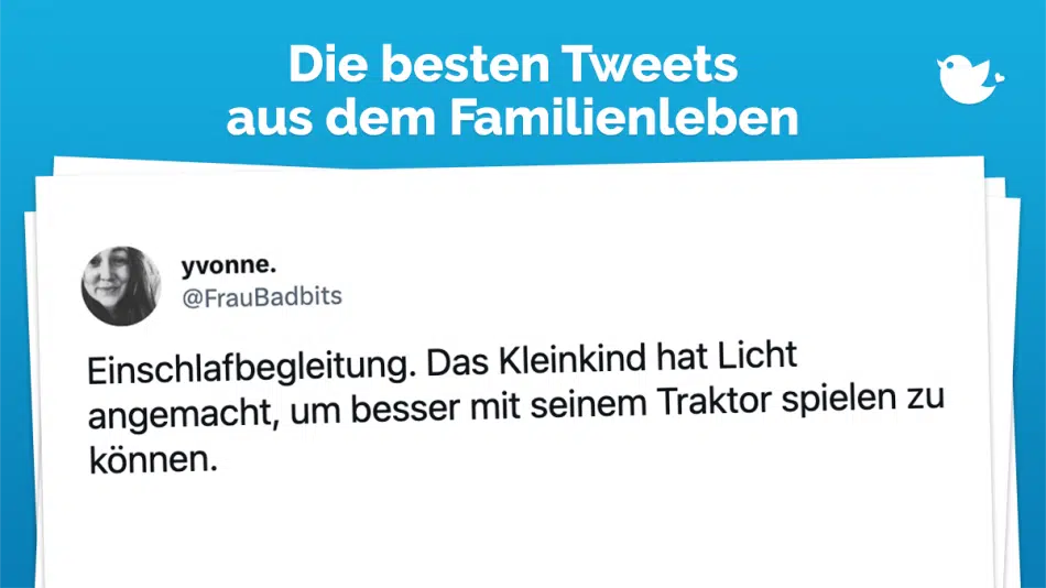 Einschlafbegleitung. Das Kleinkind hat Licht angemacht, um besser mit seinem Traktor spielen zu können.
