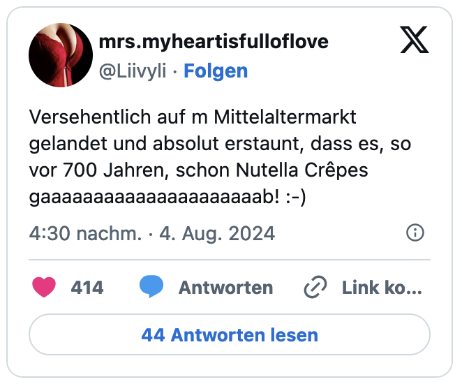 Versehentlich auf m Mittelaltermarkt gelandet und absolut erstaunt, dass es, so vor 700 Jahren, schon Nutella Crêpes gaaaaaaaaaaaaaaaaaaaaab! :-)