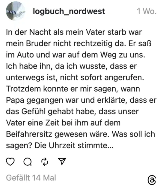 ch hatte früher eine Schlafparalyse und bildete mir ein wie jemand oder etwas auf meinem Rücken sitzt und mich in die Matratze drückt und an der Tür stand eine Art schwarzer Schatten. Es stand nur da und ich versuchte mich zu bewegen. Hatte vorher noch nie eine Schlafparalyse, dementsprechend war es beängstigend. Der Schatten kam irgendwann plötzlich auf mich zu gestürmt, ich schloss die Augen und schrie. Als ich sie wieder öffnete konnte ich mich wieder bewegen und der Schatten war weg.