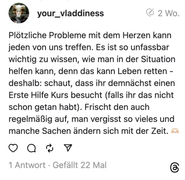 Plötzliche Probleme mit dem Herzen kann jeden von uns treffen. Es ist so unfassbar wichtig zu wissen, wie man in der Situation helfen kann, denn das kann Leben retten - deshalb: schaut, dass ihr demnächst einen Erste Hilfe Kurs besucht (falls ihr das nicht schon getan habt). Frischt den auch regelmäßig auf, man vergisst so vieles und manche Sachen ändern sich mit der Zeit. 🫶🏻