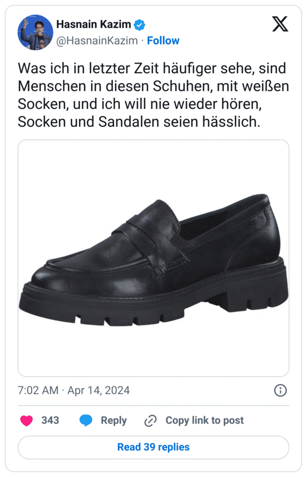 Was ich in letzter Zeit häufiger sehe, sind Menschen in diesen Schuhen, mit weißen Socken, und ich will nie wieder hören, Socken und Sandalen seien hässlich.

