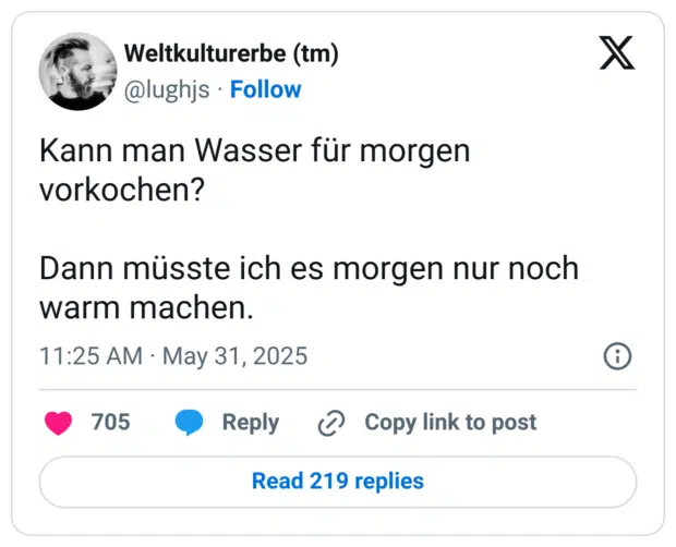 Kann man Wasser für morgen vorkochen? 

Dann müsste ich es morgen nur noch warm machen.