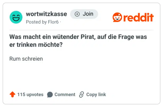 Eine Werbeanmutung für Krombacher Pils mit einer Flasche und einem gefüllten Bierglas im Vordergrund. Darüber schwebt ein großer Welsfisch, aus dessen Maul ein Wasserstrahl direkt ins Bierglas fließt. Dazu der humorvolle Text „Krombacher Pils. Mit Welsquellwasser gebraut!“.