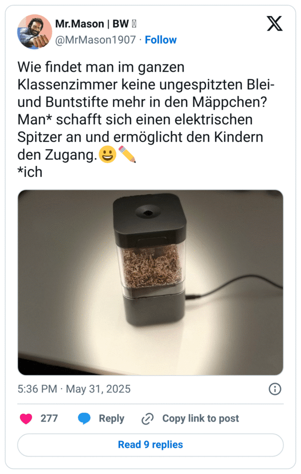 Wie findet man im ganzen Klassenzimmer keine ungespitzten Blei- und Buntstifte mehr in den Mäppchen? Man* schafft sich einen elektrischen Spitzer an und ermöglicht den Kindern den Zugang.😀✏️
