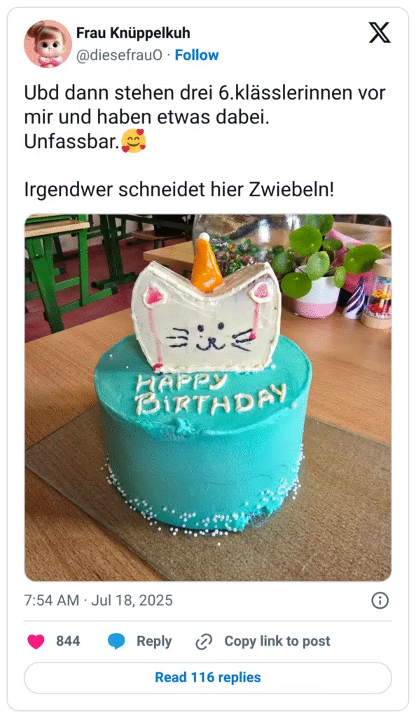 Ubd dann stehen drei 6.klässlerinnen vor mir und haben etwas dabei.
Unfassbar.🥰

Irgendwer schneidet hier Zwiebeln!