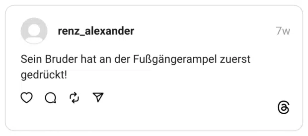 ein Bruder hat an der Fußgängerampel zuerst gedrückt!