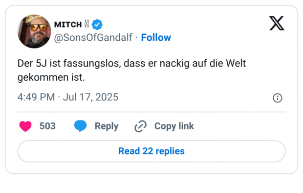 Der 5J ist fassungslos, dass er nackig auf die Welt gekommen ist.