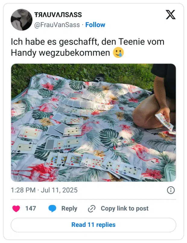 Ich habe es geschafft, den Teenie vom Handy wegzubekommen 🥲