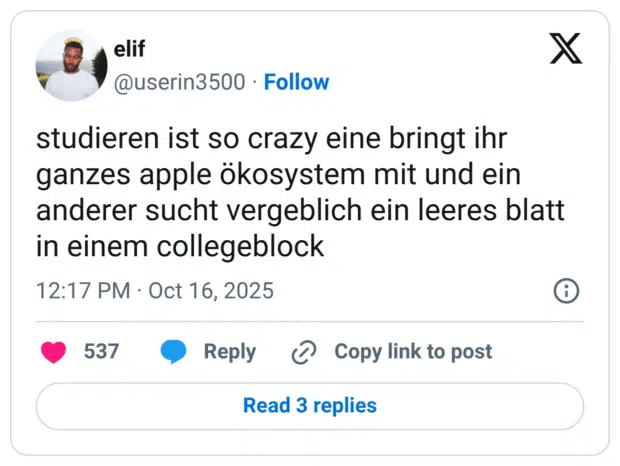 studieren ist so crazy eine bringt ihr ganzes apple ökosystem mit und ein anderer sucht vergeblich ein leeres blatt in einem collegeblock