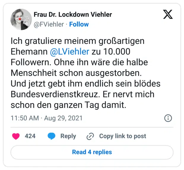 Ich gratuliere meinem großartigen Ehemann @LViehler zu 10.000 Followern. Ohne ihn wäre die halbe Menschheit schon ausgestorben. Und jetzt gebt ihm endlich sein blödes Bundesverdienstkreuz. Er nervt mich schon den ganzen Tag damit.