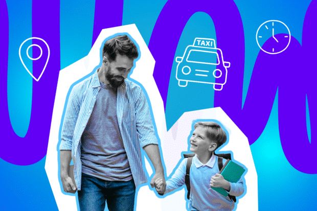 Ein Vater holt seinen gut gelaunten Sohn ab – ein alltäglicher, aber schöner Moment voller Nähe und guter Laune.