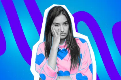 Pop-Art-Illustration einer Frau, die die Mühen des Zusammenlebens nach einer Datingpause widerspiegelt. Schwarz-Weiß-Haut und buntes, herzgemustertes Oberteil. Ideal für Beiträge über Beziehungen, Dating, Zusammenleben, Kompromisse und Partnersuche.