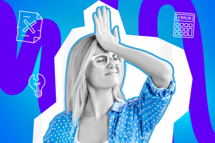 Person schlägt sich die Hand an die Stirn, frustriert über einen Fehler; im Hintergrund Symbole für „Error“ und Missgeschick.