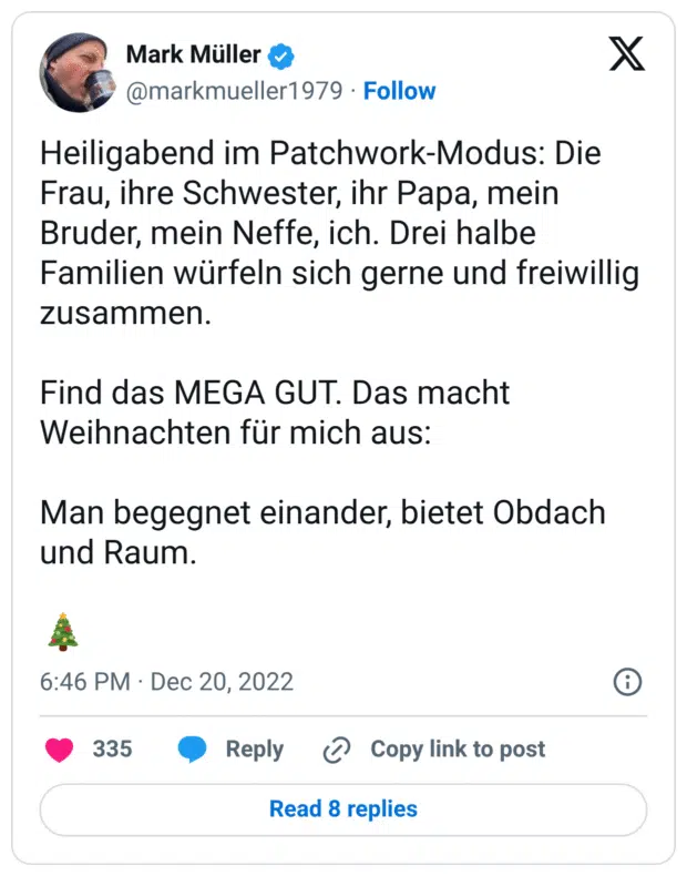 Heiligabend im Patchwork-Modus: Die Frau, ihre Schwester, ihr Papa, mein Bruder, mein Neffe, ich. Drei halbe Familien würfeln sich gerne und freiwillig zusammen. Find das MEGA GUT. Das macht Weihnachten für mich aus: Man begegnet einander, bietet Obdach und Raum. :weihnachtsbaum: