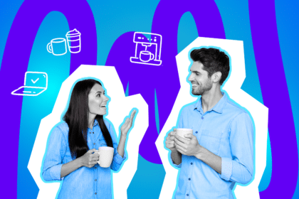 Zwei Kolleg:innen stehen sich im Büro gegenüber, halten Kaffeetassen und unterhalten sich locker vor einem farbigen Hintergrund mit Symbolen für Arbeit und Kaffeepause.