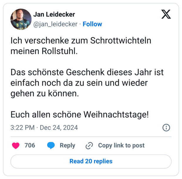 Ich verschenke zum Schrottwichteln meinen Rollstuhl. Das schönste Geschenk dieses Jahr ist einfach noch da zu sein und wieder gehen zu können. Euch allen schöne Weihnachtstage!