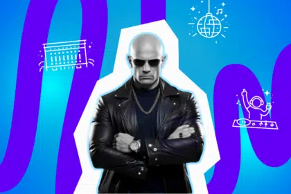 Ein Mann in schwarzer Lederjacke und Sonnenbrille steht mit verschränkten Armen vor einem farbigen Hintergrund mit Club- und Musik-Symbolen.