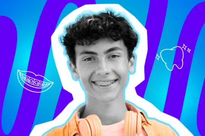 Moderne Grafik, die den Übergangsritus der Zahnspange in der Jugend darstellt. Ein fröhlicher Junge mit Metall-Zahnspange und orangefarbenen Kopfhörern vor Pop-Art-Hintergrund. Ideal für Blogbeiträge über Kieferorthopädie, Zahnspangen, Jugenderinnerungen, Nostalgie und humorvolle Geschichten.