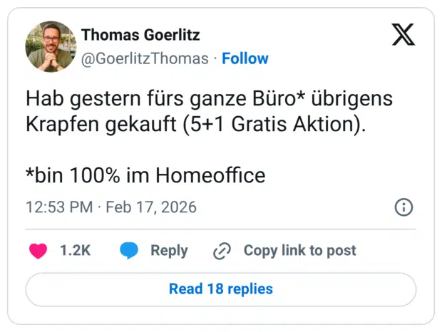 Hab gestern fürs ganze Büro* übrigens Krapfen gekauft (5+1 Gratis Aktion). *bin 100% im Homeoffice