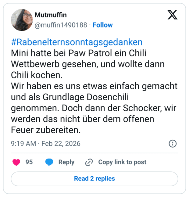 #Rabenelternsonntagsgedanken Mini hatte bei Paw Patrol ein Chili Wettbewerb gesehen, und wollte dann Chili kochen. Wir haben es uns etwas einfach gemacht und als Grundlage Dosenchili genommen. Doch dann der Schocker, wir werden das nicht über dem offenen Feuer zubereiten.