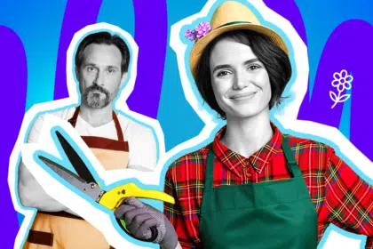 Humorvolle Collage zum Thema Gartenarbeit und Frühlings-Erwachen: Auf der rechten Seite steht eine fröhlich lächelnde Frau in Schwarz-Weiß mit einem Strohhut (verziert mit kleinen lila Blüten). Sie trägt ein leuchtend rotes Karohemd, eine grüne Schürze und hält hochmotiviert eine große Gartenschere mit knallgelben Griffen in der Hand. Links im Hintergrund steht ein ernst und leicht genervt blickender Mann in Schwarz-Weiß mit verschränkten Armen und einer beigefarbenen Schürze. Ein weißes Blumen-Icon und das Pop-Art-Motiv vor einem markanten blau-violetten Wellen-Hintergrund visualisieren pointiert den krassen Kontrast zwischen der romantisierten Garten-Idylle und der anstrengenden, schweißtreibenden Realität.