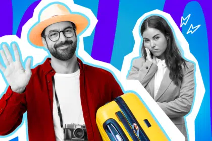 linken Seite winkt ein tiefenentspannt und süffisant lächelnder Mann mit Brille in Schwarz-Weiß fröhlich in die Kamera. Er ist voll auf Urlaub eingestellt, trägt ein leuchtend rotes Hemd, einen orangefarbenen Strohhut, eine Kamera um den Hals und hält einen knallgelben Koffer. Rechts im Bild steht eine extrem genervt und neidisch dreinblickende Kollegin im Blazer in Schwarz-Weiß, die ihren Kopf frustriert auf die Hand stützt. Weiße Blitz-Icons über ihr und das Pop-Art-Motiv vor einem blau-violetten Wellen-Hintergrund visualisieren humorvoll den ultimativen Triumph, wenn man sich den wohlverdienten Urlaub nimmt, während das restliche Team kocht vor Wut.