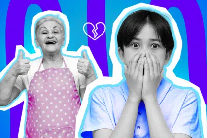 Emotionale Collage zum Thema Kindheitserinnerungen und Generationenkonflikte am Esstisch: Auf der linken Seite steht eine ältere Frau in Schwarz-Weiß, die fröhlich strahlt und mit beiden Händen triumphierend den Daumen nach oben zeigt. Sie trägt eine leuchtend pinkfarbene Schürze mit weißen Punkten. Auf der rechten Seite steht ein Junge in Schwarz-Weiß, der in einem hellblauen Hemd völlig schockiert und entsetzt die Hände vor den Mund schlägt und mit aufgerissenen Augen in die Kamera blickt. Ein weißes Icon eines gebrochenen Herzens in der Mitte und das Pop-Art-Motiv vor einem markanten blau-violetten Wellen-Hintergrund visualisieren pointiert den krassen Kontrast zwischen der (vermeintlich) guten alten Zeit und einem echten, traumatischen Schockmoment in der Kindheit.