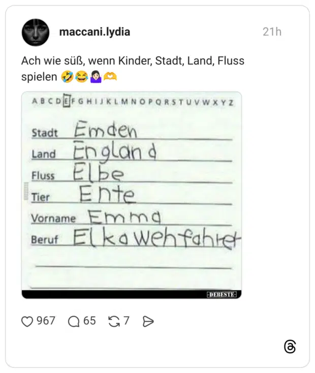 Ach wie süß, wenn Kinder, Stadt, Land, Fluss spielen