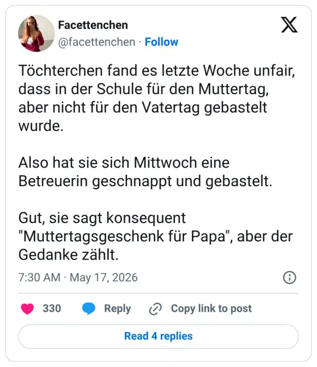 Töchterchen fand es letzte Woche unfair, dass in der Schule für den Muttertag, aber nicht für den Vatertag gebastelt wurde. Also hat sie sich Mittwoch eine Betreuerin geschnappt und gebastelt. Gut, sie sagt konsequent "Muttertagsgeschenk für Papa", aber der Gedanke zählt.