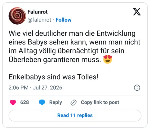Wie viel deutlicher man die Entwicklung eines Babys sehen kann, wenn man nicht im Alltag völlig übernächtigt für sein Überleben garantieren muss. 😍 Enkelbabys sind was Tolles!