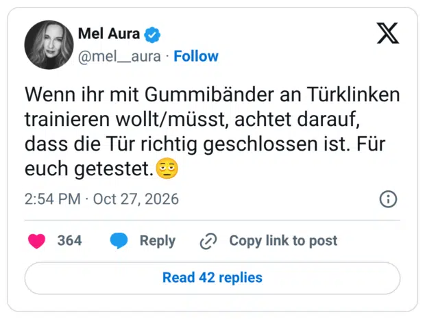 Wenn ihr mit Gummibänder an Türklinken trainieren wollt/müsst, achtet darauf, dass die Tür richtig geschlossen ist. Für euch getestet.
